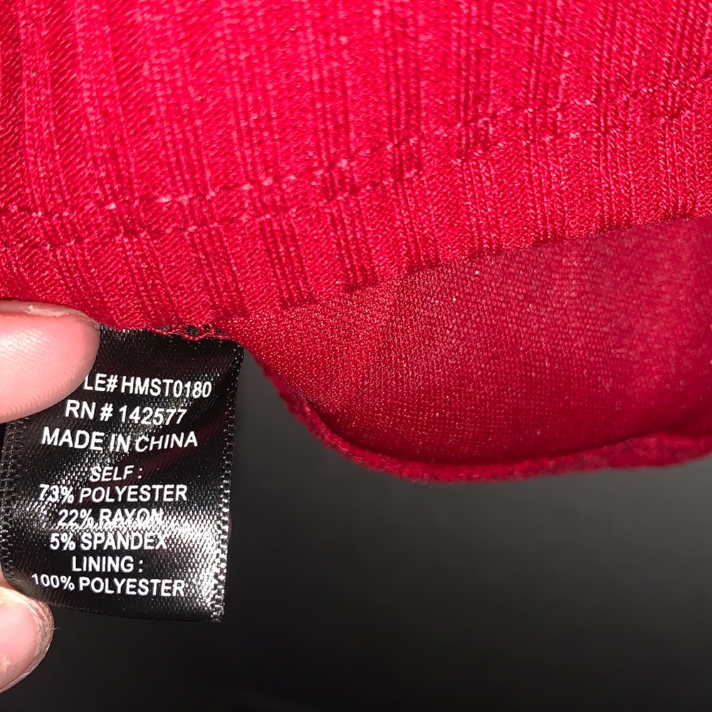 RED RUFFLE CROP TOP - Picture 3 of 3